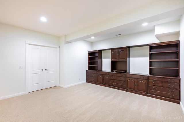 5873 Falling Brook Drive, Mason, OH 45040