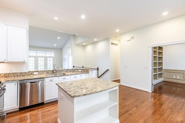 5873 Falling Brook Drive, Mason, OH 45040