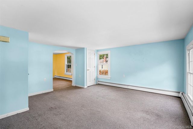 44 E Market Street, Red Hook, NY 12571