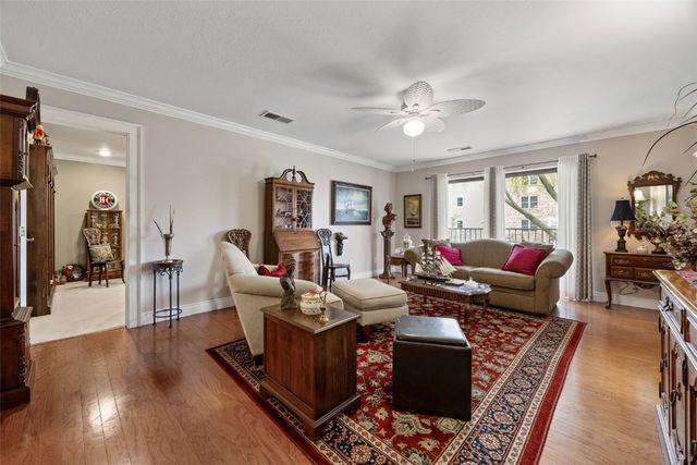 2135 1st Avenue SE 115, Cedar Rapids, IA 52402