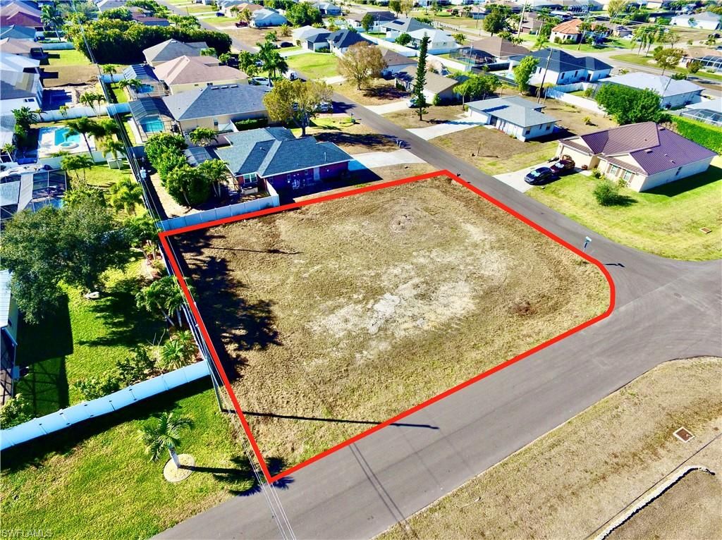 3905 SW 20th PL, CAPE CORAL, FL 33914 — photo 3