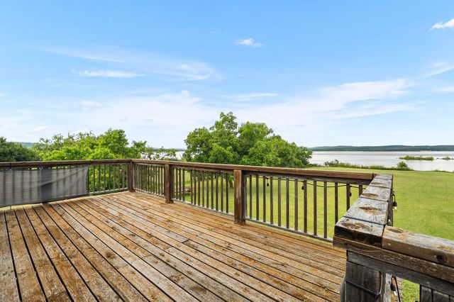 132 Blue Bird LN, Tow, TX 78657