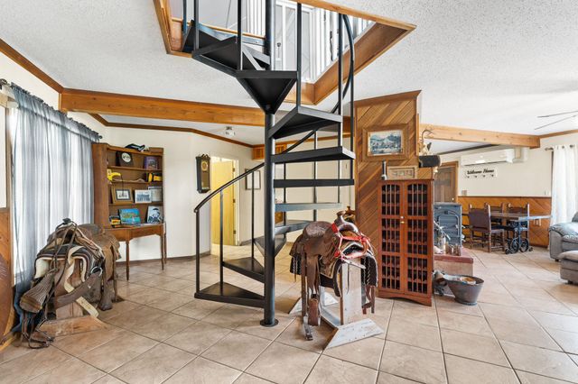 132 Blue Bird LN, Tow, TX 78657