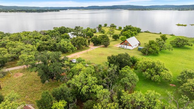 132 Blue Bird LN, Tow, TX 78657