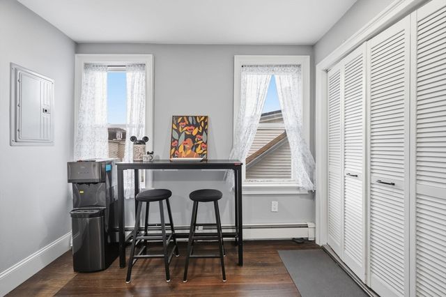16 Cloutman St 2, Salem, MA 01970