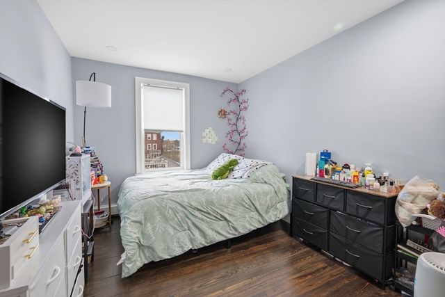 16 Cloutman St 2, Salem, MA 01970