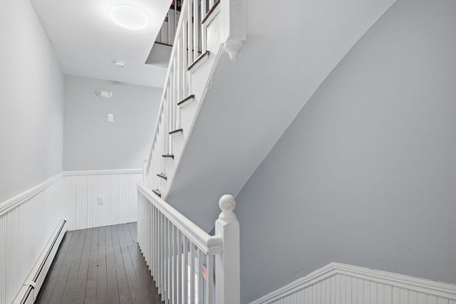 16 Cloutman St 2, Salem, MA 01970