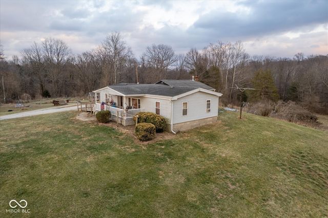 8799 S Nineveh Road, Nineveh, IN 46164