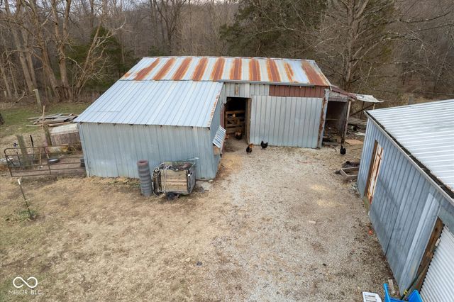 8799 S Nineveh Road, Nineveh, IN 46164