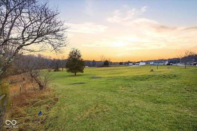 8799 S Nineveh Road, Nineveh, IN 46164
