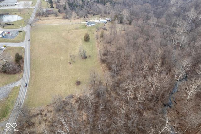 8799 S Nineveh Road, Nineveh, IN 46164