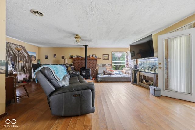 8799 S Nineveh Road, Nineveh, IN 46164