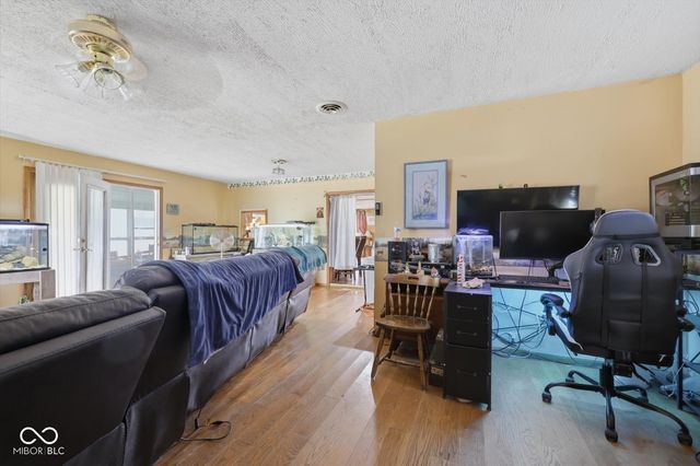 8799 S Nineveh Road, Nineveh, IN 46164