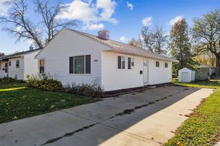 2455 4th Avenue, Marion, IA 52302