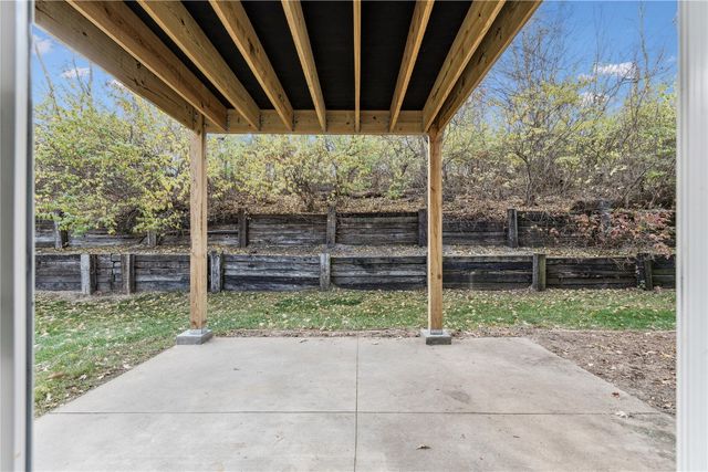 3915 Lexington Dr NE B, Cedar Rapids, IA 52402