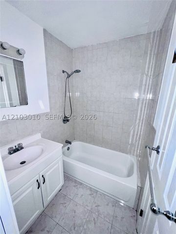 12290 NE 11th Ct 305, North Miami, FL 33161