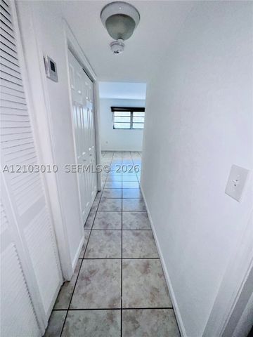 12290 NE 11th Ct 305, North Miami, FL 33161