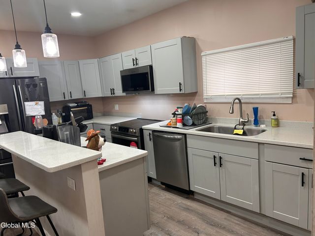 1925 8th Avenue, Watervliet, NY 12189