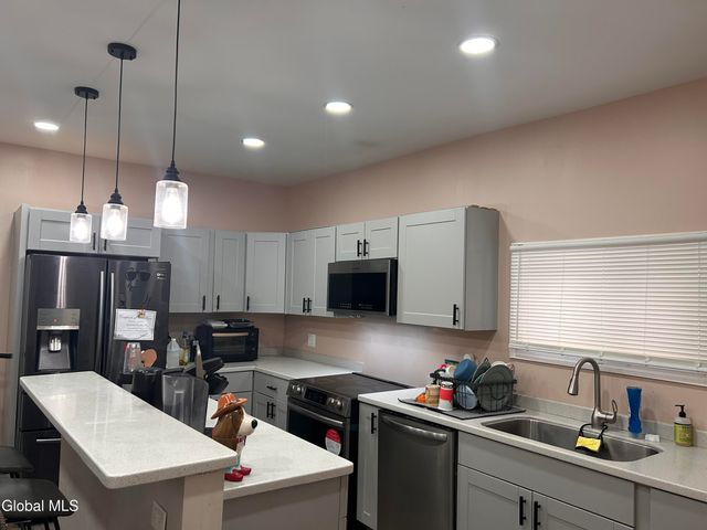 1925 8th Avenue, Watervliet, NY 12189