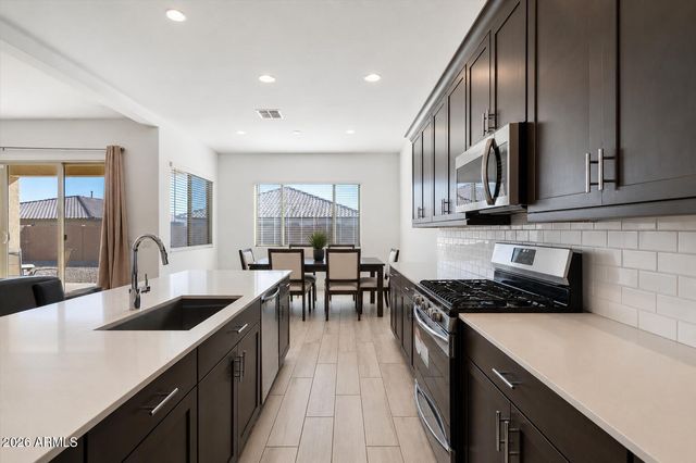 9329 W SELLS Drive, Phoenix, AZ 85037