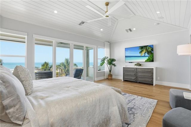 6120 Court ST, Fort Myers Beach, FL 33931