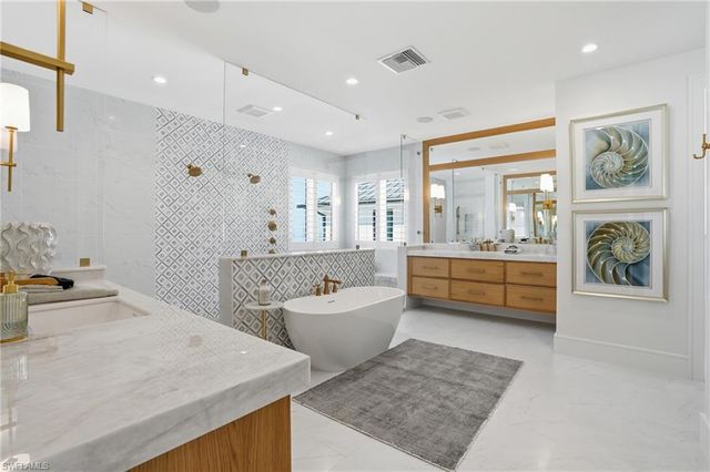 6120 Court ST, Fort Myers Beach, FL 33931