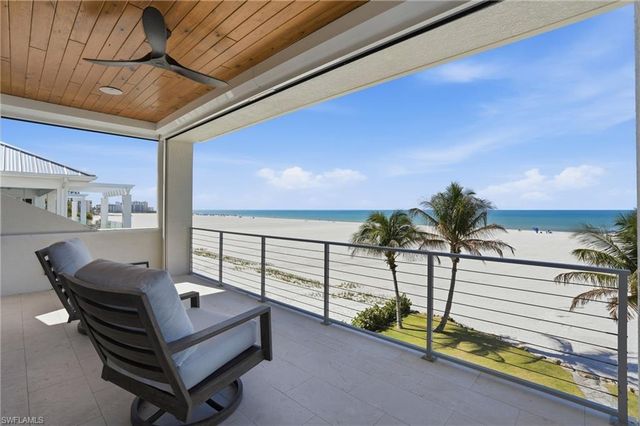 6120 Court ST, Fort Myers Beach, FL 33931