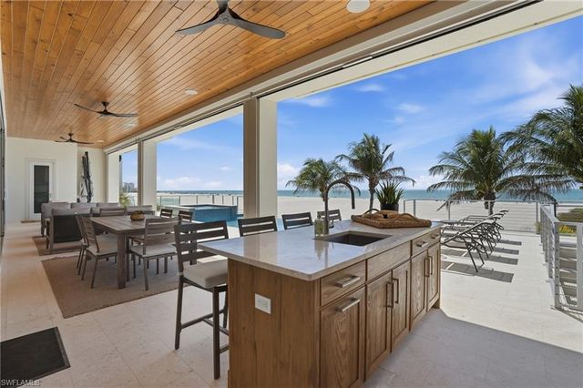 6120 Court ST, Fort Myers Beach, FL 33931