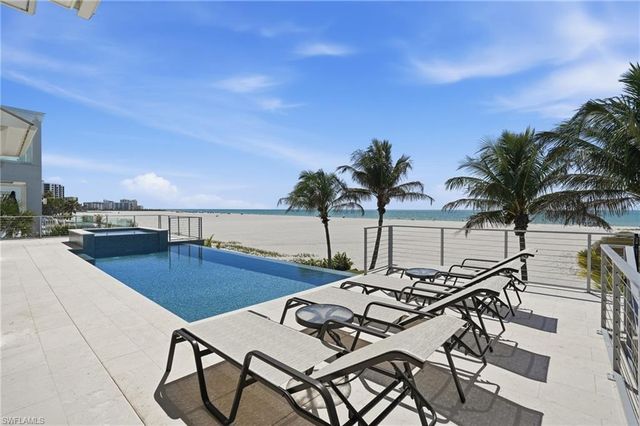 6120 Court ST, Fort Myers Beach, FL 33931