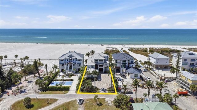 6120 Court ST, Fort Myers Beach, FL 33931