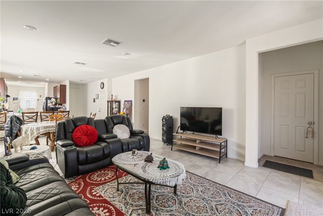 984 Brilliant Meadow Avenue, North Las Vegas, NV 89086