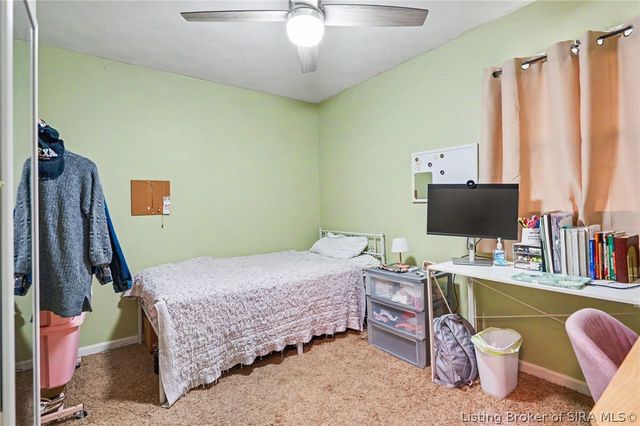 932 Whelan Lane, Jeffersonville, IN 47130