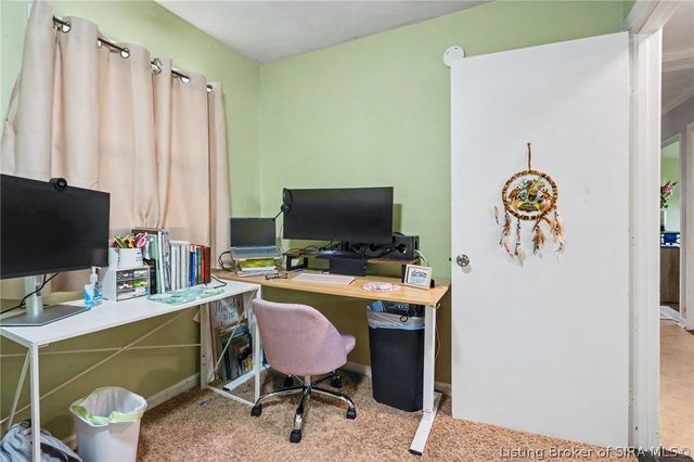 932 Whelan Lane, Jeffersonville, IN 47130
