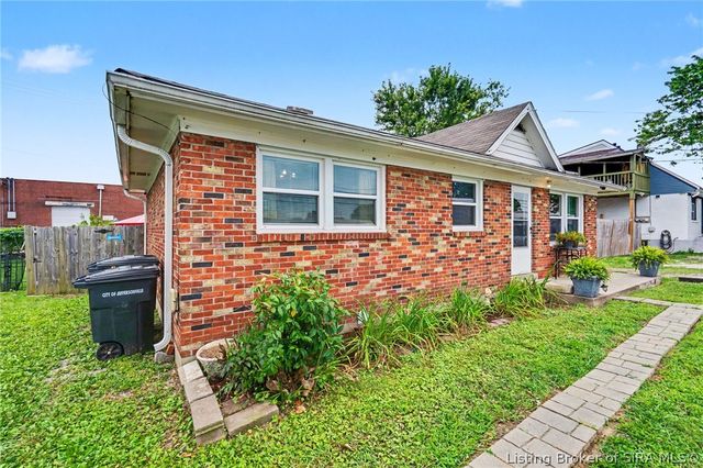 932 Whelan Lane, Jeffersonville, IN 47130