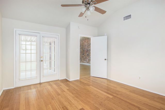 4930 Shadowdale Drive, Houston, TX 77041