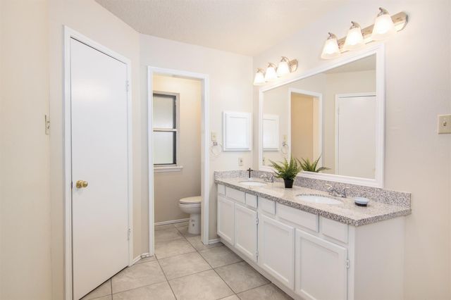 4930 Shadowdale Drive, Houston, TX 77041