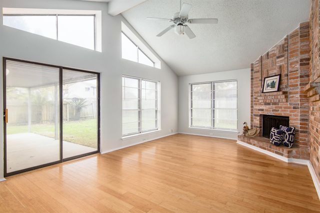 4930 Shadowdale Drive, Houston, TX 77041