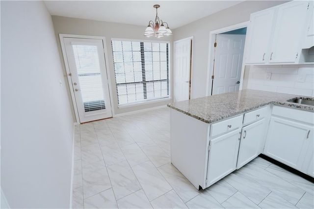 1256 Minhinette Drive, Roswell, GA 30075
