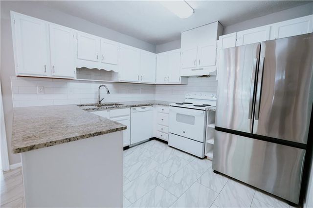 1256 Minhinette Drive, Roswell, GA 30075