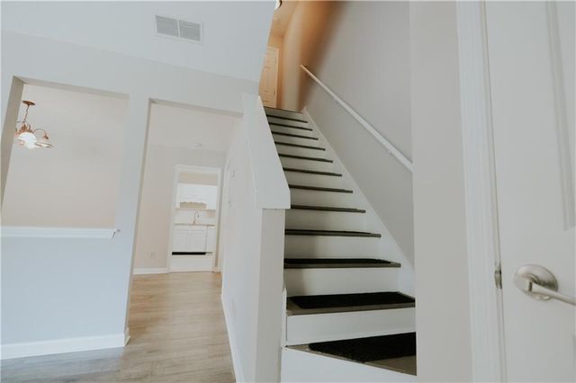 1256 Minhinette Drive, Roswell, GA 30075