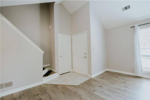 1256 Minhinette Drive, Roswell, GA 30075
