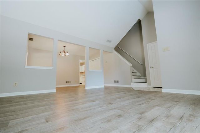 1256 Minhinette Drive, Roswell, GA 30075
