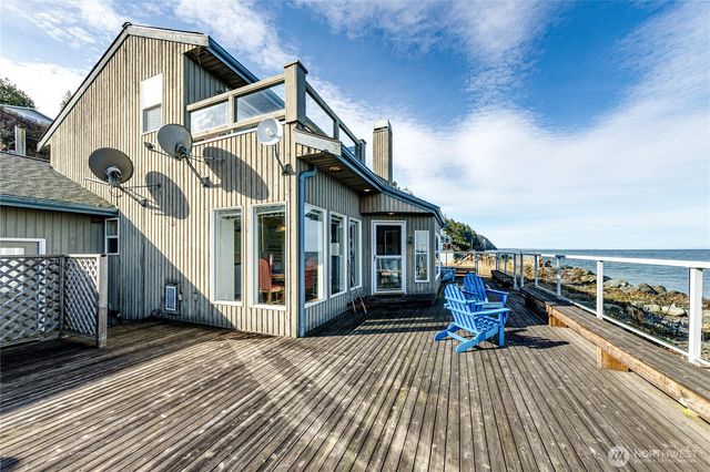 190 N Diamond Shore Lane, Sequim, WA 98382