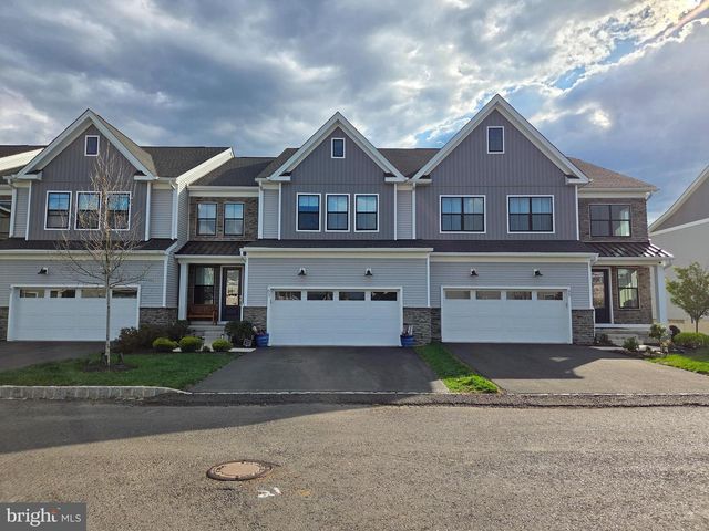 65 TRADESVILLE DR, Doylestown, PA 18901