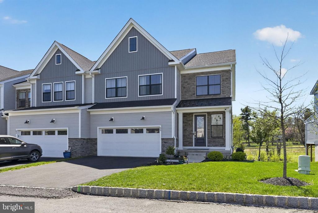 65 TRADESVILLE DR, Doylestown, PA 18901