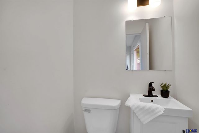 5411 Wilkins Circle, Lincoln, NE 68524