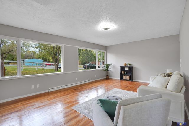 5411 Wilkins Circle, Lincoln, NE 68524