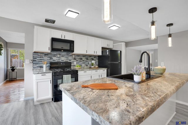 5411 Wilkins Circle, Lincoln, NE 68524