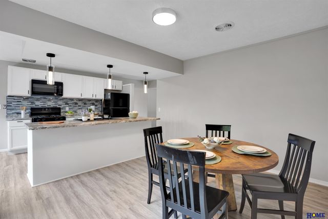 5411 Wilkins Circle, Lincoln, NE 68524