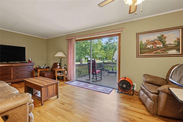 1237 Chapel Dr SW, Marietta, GA 30064